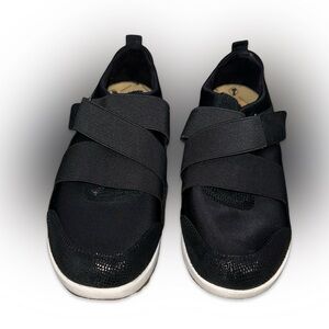 Revere Sneakers